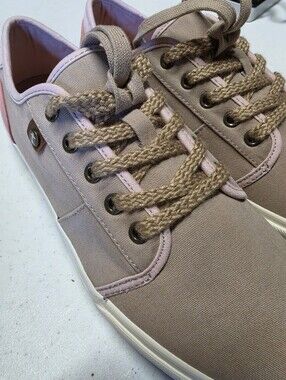 NEW Taos Super Soul Sneakers Women’s 10W Taupe Pink Canvas Extra Laces